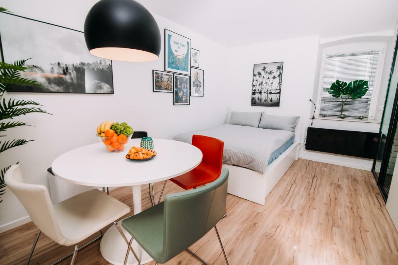 Hanna'S Suite With Free Parking リュブリャナ エクステリア 写真