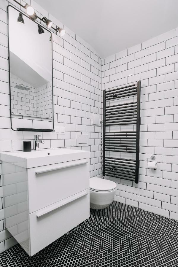 Hanna'S Suite With Free Parking リュブリャナ エクステリア 写真